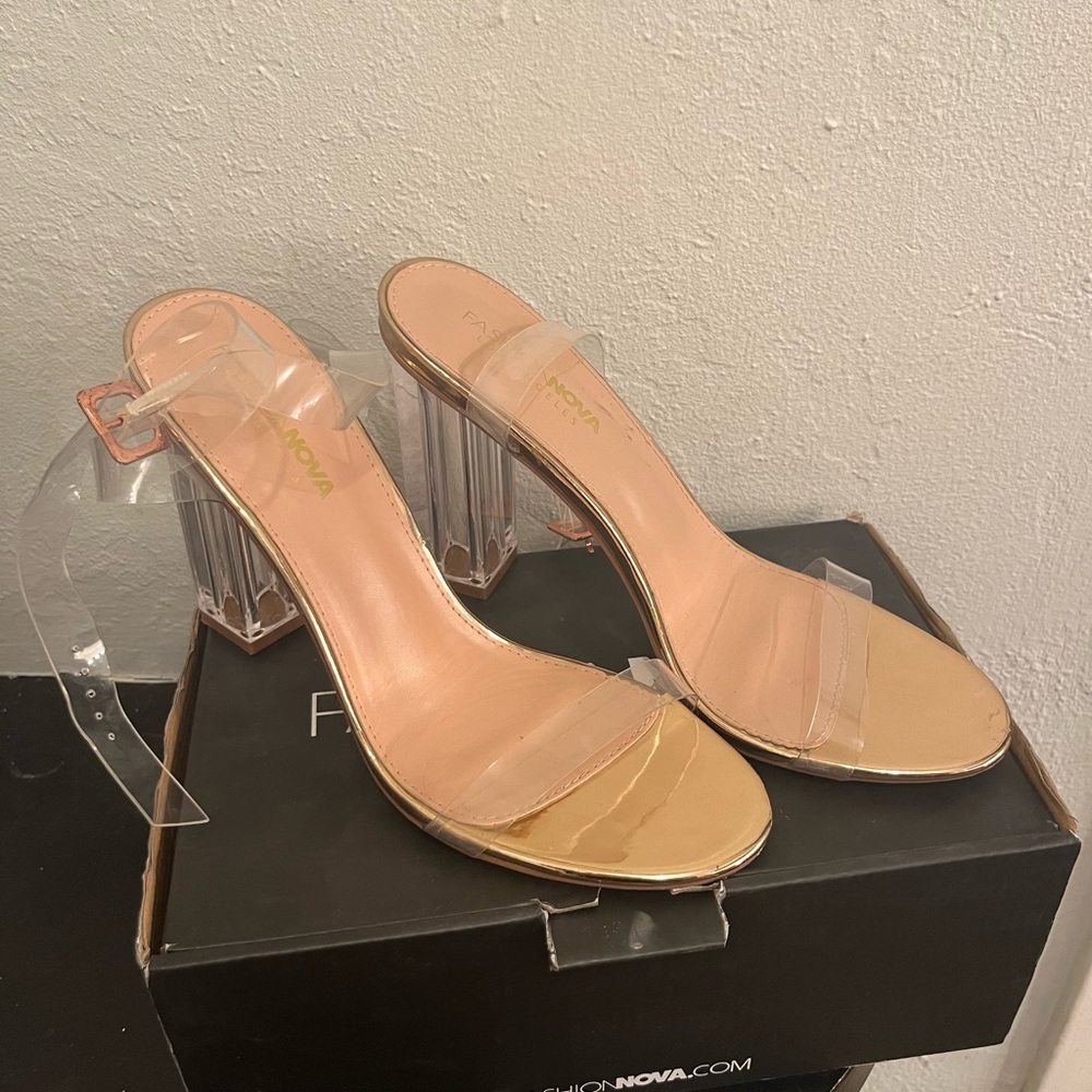 Fashion nova heels